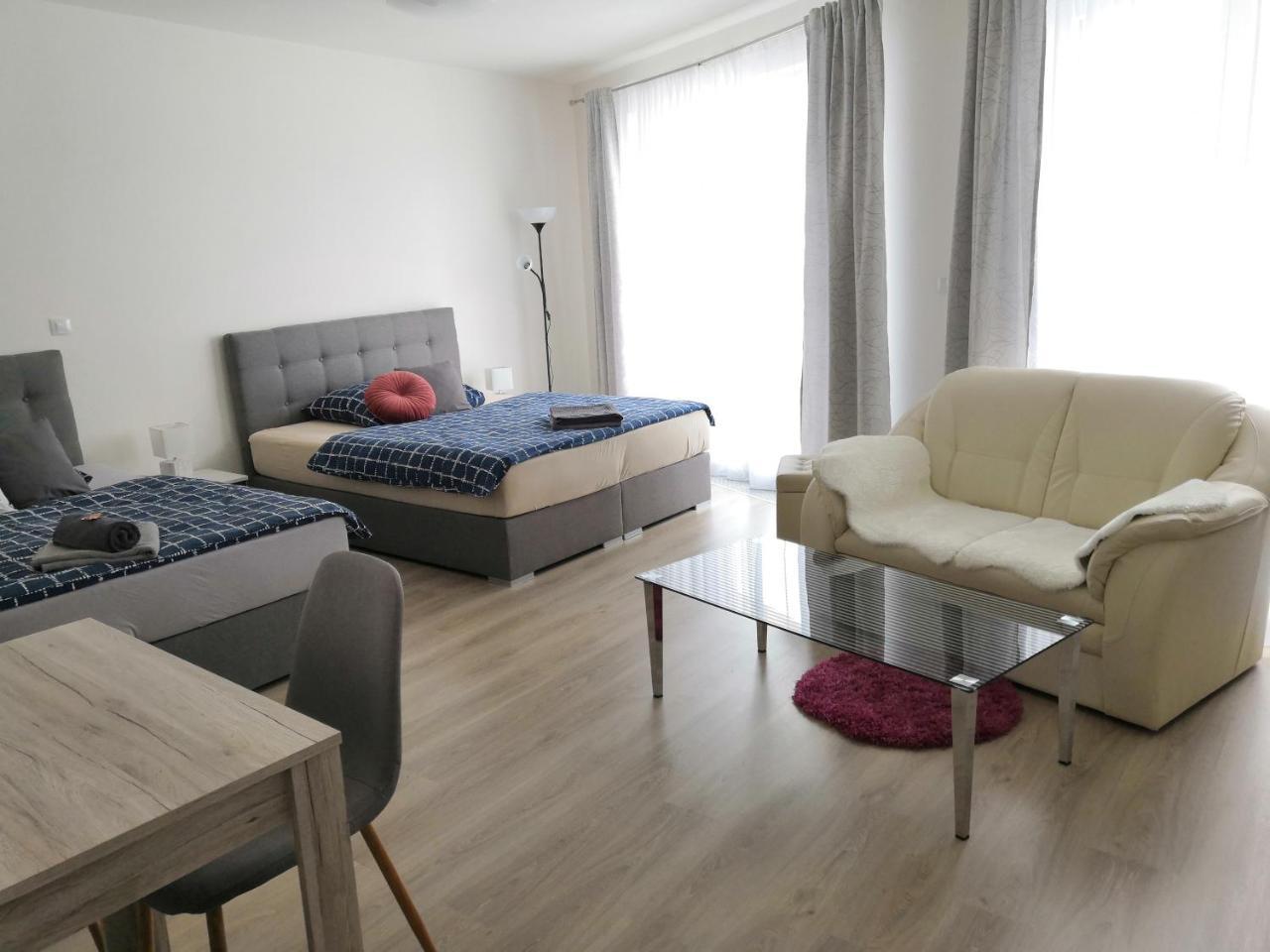 Studio Metropole Praha Apartment Екстериор снимка